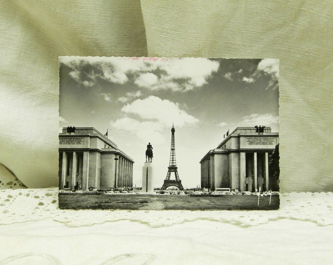 Vintage Mid Century French Black and White Postcard, Eiffel Tower, Paris / Parisian / Retro Vintage Home interior / French Country Decor