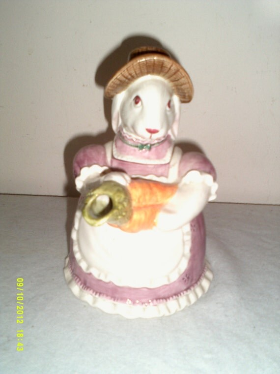 Vintage Rabbit Teapot Made in Japan by Otagiri Rabbit