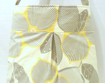 Pleated purse, crossbody purse, small pleated- optic blossom with martini- single strap