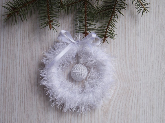 Crochet White Christmas Wreath Home Decor FREE SHIPPING, Wedding Wreath,  OOAK Handmade Holidays Decoration