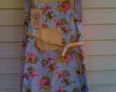 Sponge Bob Childs Apron / Bib Apron for kids / Girls Aprons / Boys Aprons / Kitchen Accessories / Baking Aprons / Grilling Aprons
