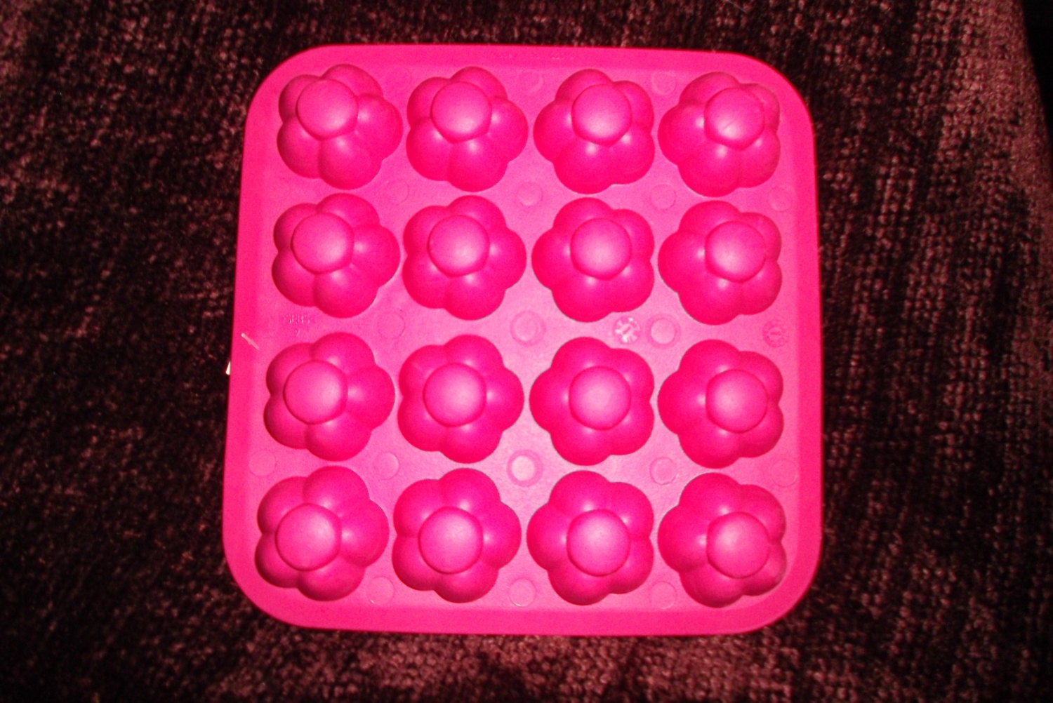 Silicone Flower Mold 16 Cavity Wax Bath Bomb Soap Crayons