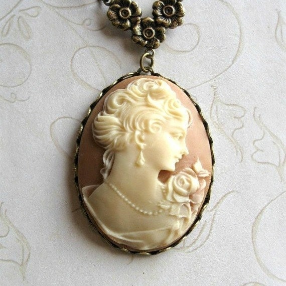 Lady cameo necklace vintage style cameo pendant long chain