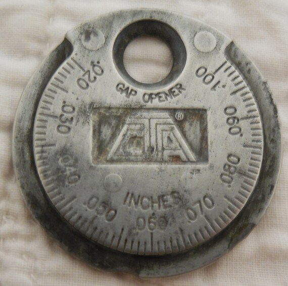 Vintage Silver Spark Plug Gap Opener Tool CTA Round Pocket