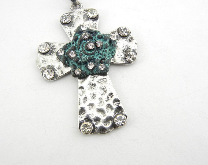 Antique Silver-tone Hammered Cross Pendant with Verde Patina Rose and Rhinestones