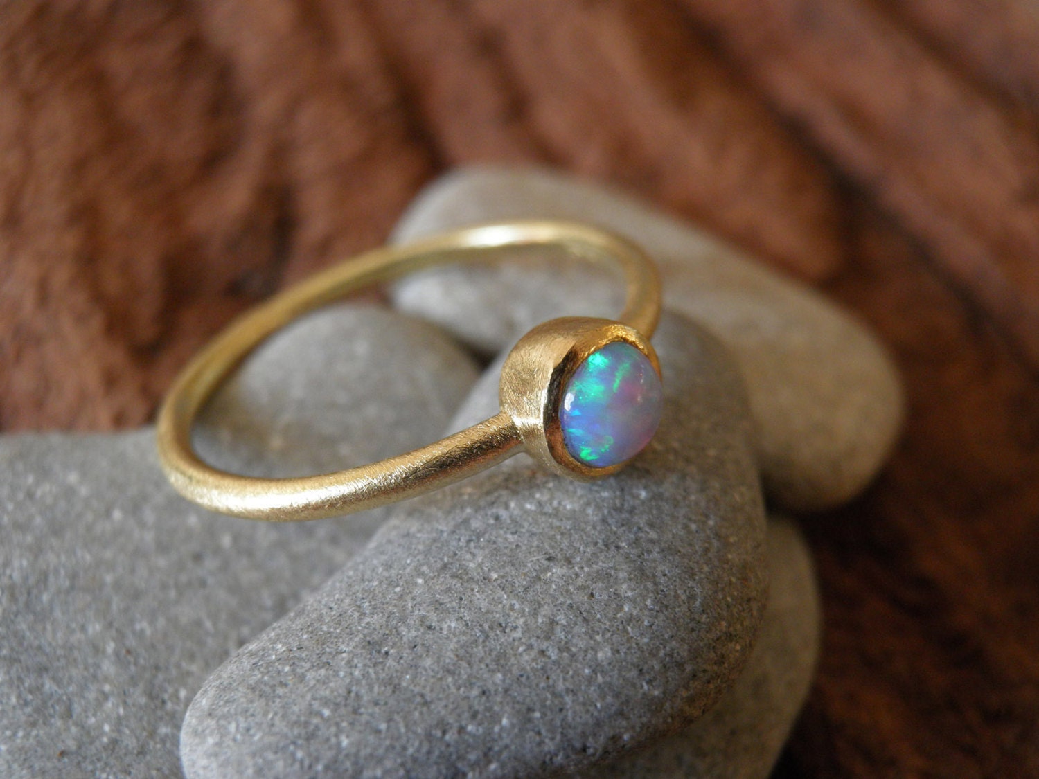 18k Gold Ring Solid gold ring opal ring Classic Opal Ring