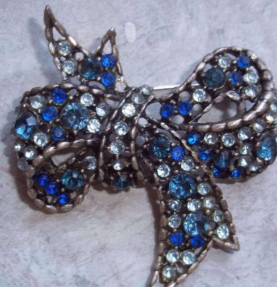 Vintage Blue Rhinestone Bow Brooch