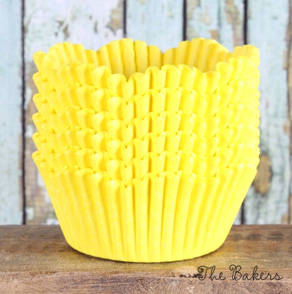 Yellow Petal Cupcake Liners, Scallop Cupcake Liners, Yellow Cupcake