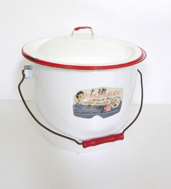 Vintage Enamelware Cooking Pot Bucket Columbian Chamber pot