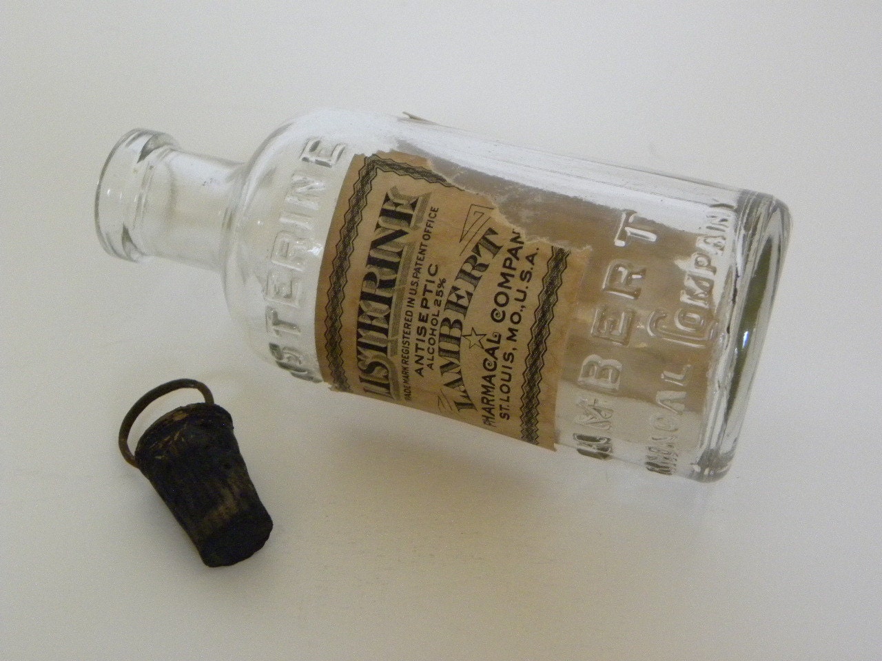 vintage-listerine-small-bottle-unlucky-13-free-fast-first-class