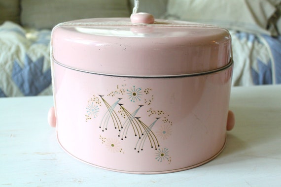 Pink Cake Plate/ Cake Carrier Retro Kitchen Decor