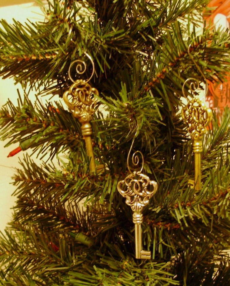 Keys of the Season Steampunk Key Holiday Ornament Set