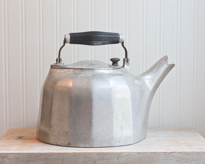 Griswold, Tea Kettle, Cast Aluminum, Griswold Tea Kettle, 1913, Colonial, farmhouse decor