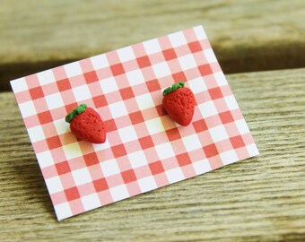 Fun Food Earrings... Strawberries