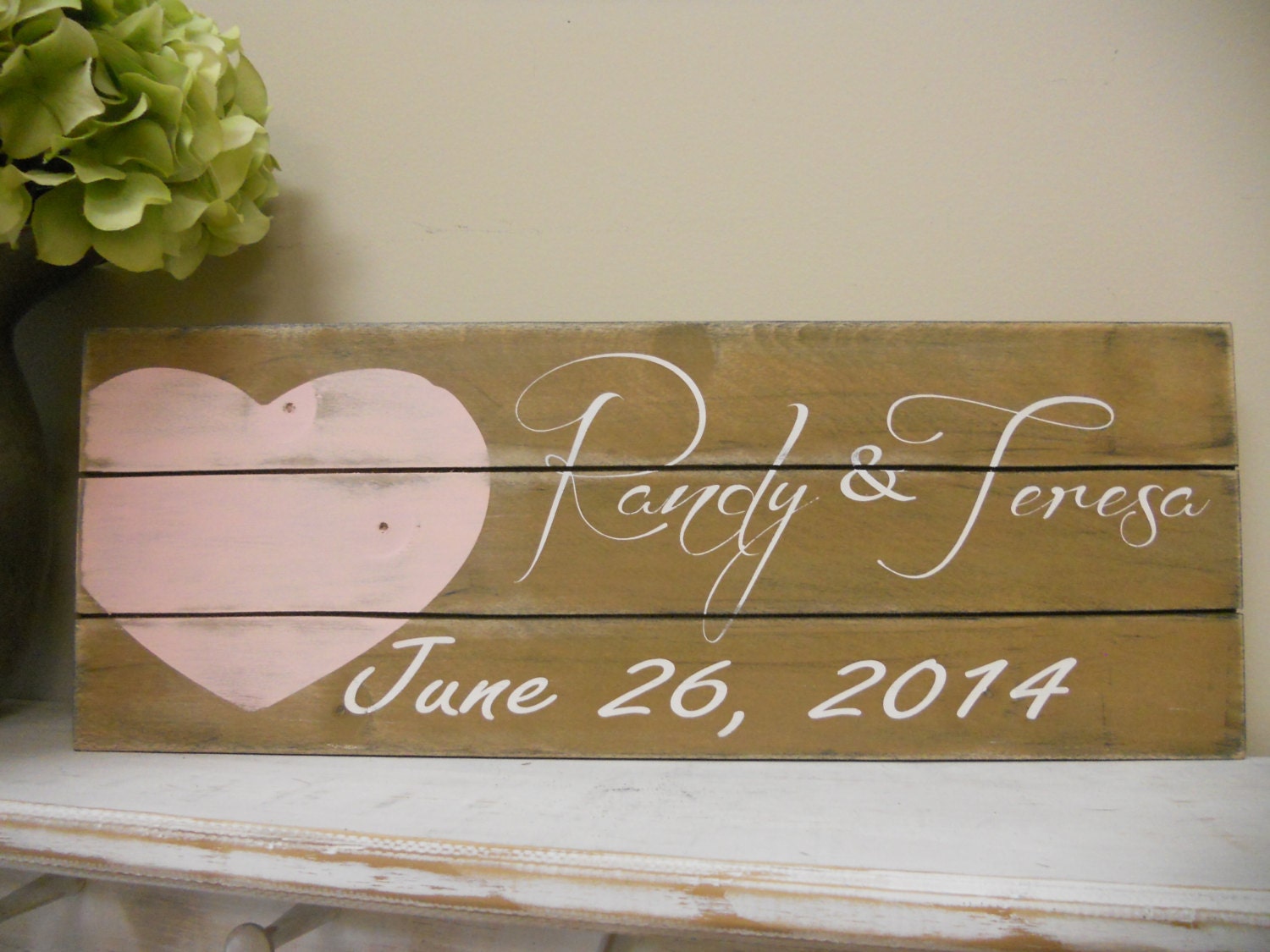 Rustic wedding sign, Rustic Heart, Country Wedding..Mountain wedding..Shabby Chic Wedding..Old Wood Signs..