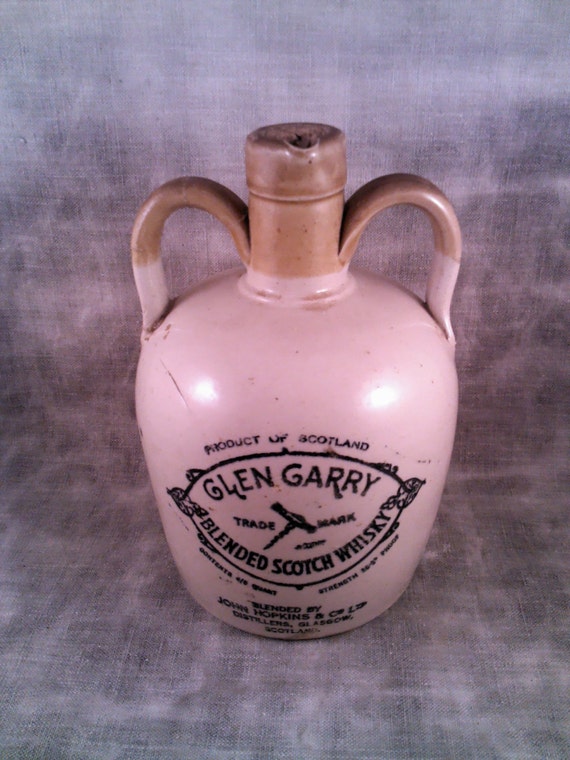 Glen Garry Blended Scotch Whisky 2 handled Jug