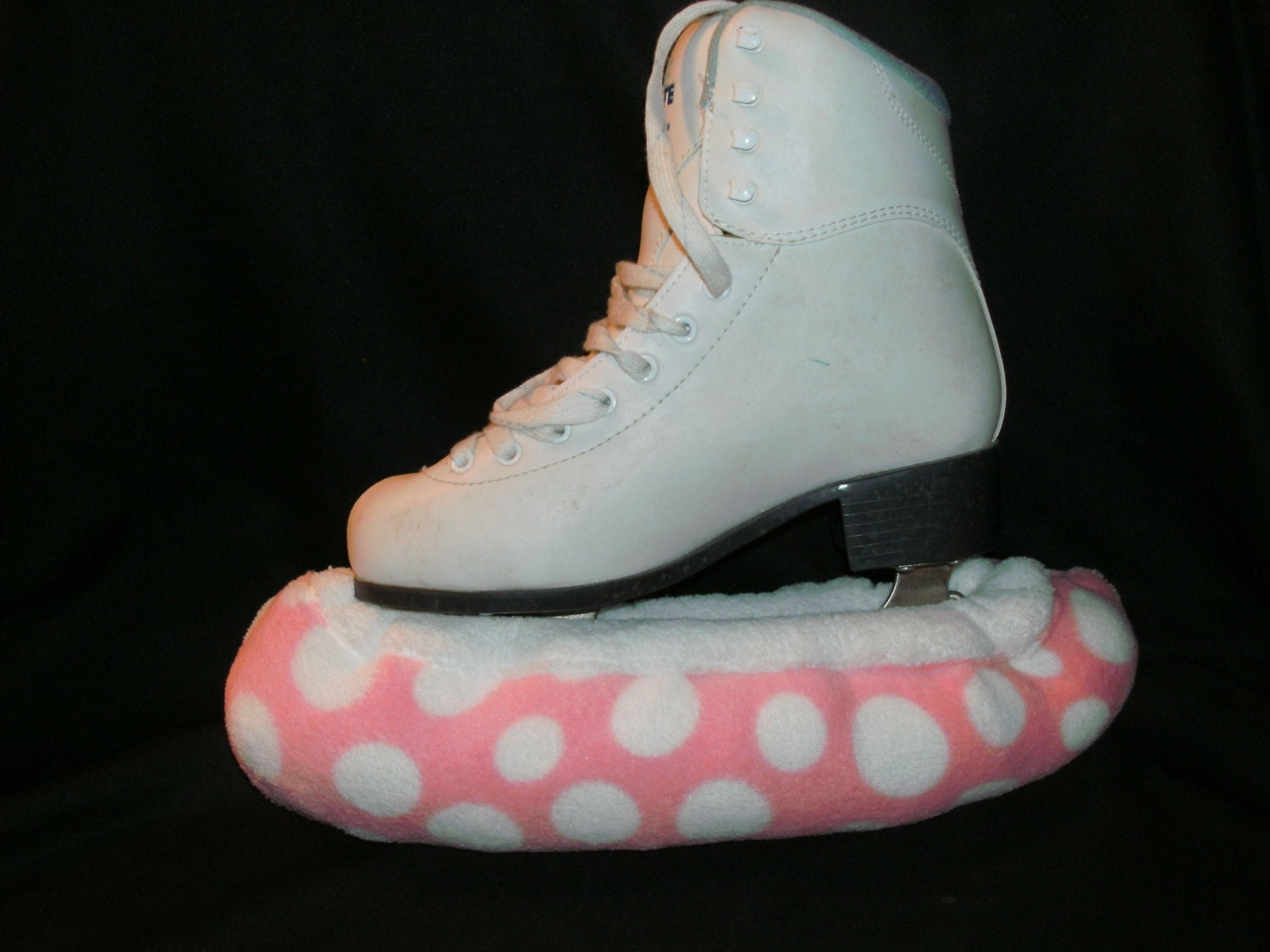 Puffy Pink Dot Ice Skate Blade Soakers