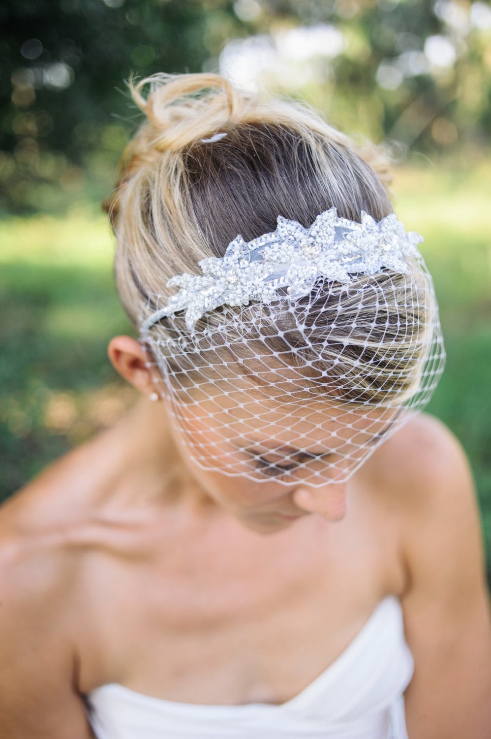 wedding veils Birdcage veil headband with beaded applique