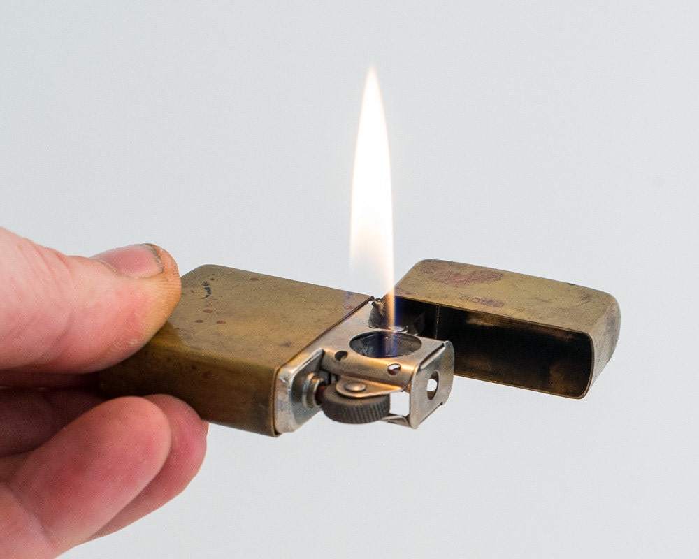 Working 1984 Zippo Solid Brass Pipe Lighter With Original
