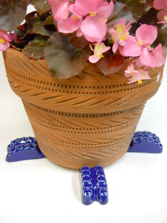 Ceramic Pot Feet Ridged Cobalt Royal Blue Glaze