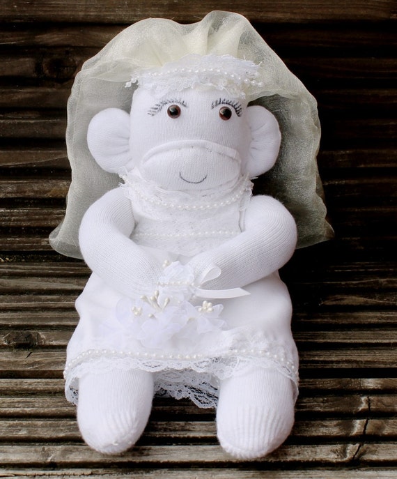 vintage-style-bride-sock-monkey-with-wedding-dress-by-scratchycat