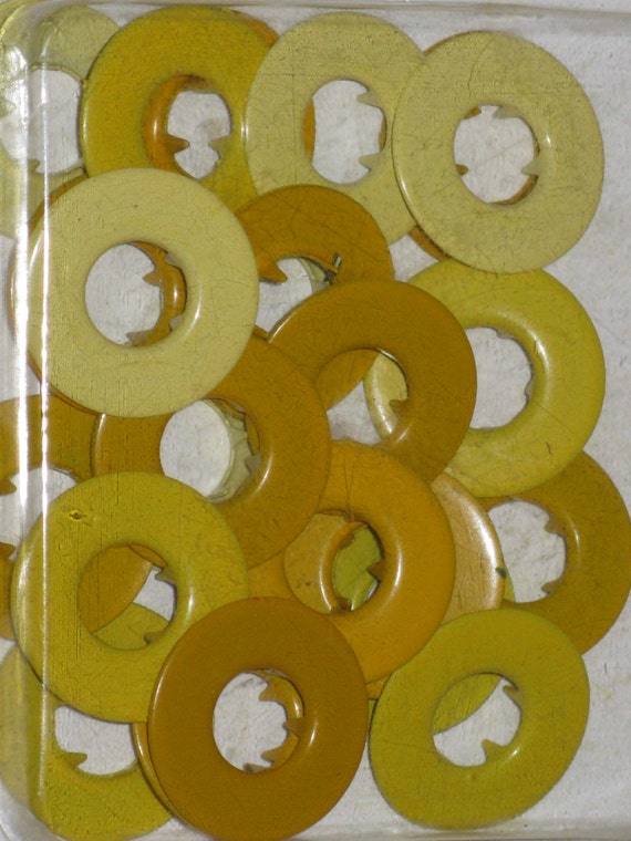 Extra Large Yellow Gromlets Grommet Scrapbooking and Paper Crafts NIP