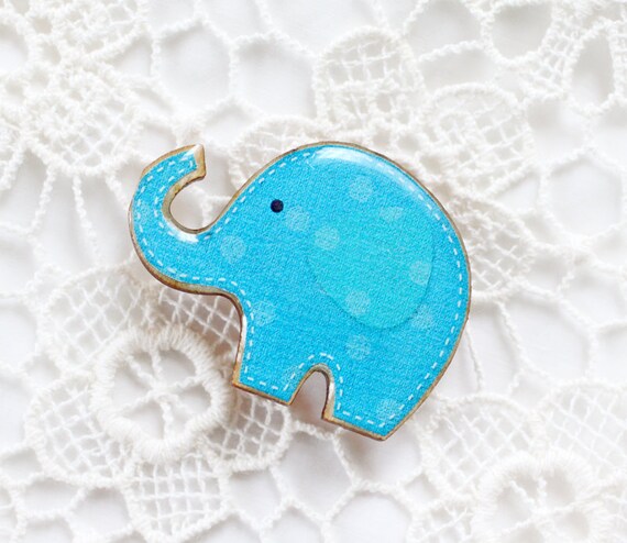 Blue elephant brooch - Wooden brooch - Animal brooch - Elephant Illustration - Woodland
