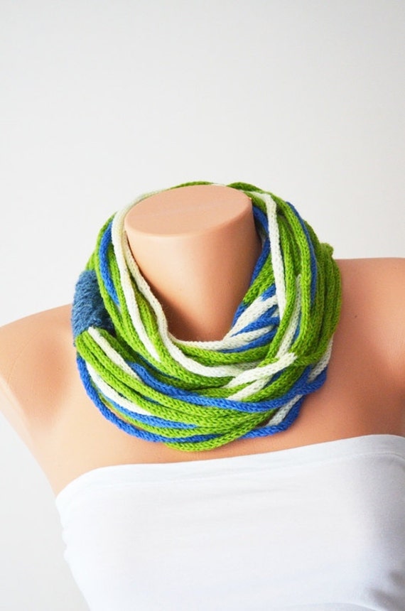 Items similar to SCARF wool chain necklace Infinity Scarf ,Noodle