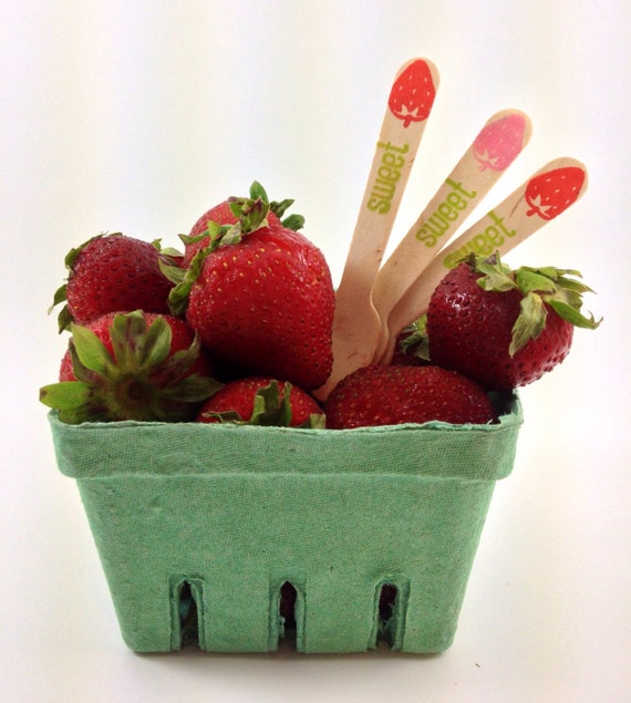 1 Dozen Berry Baskets - Pint Sized - Strawberry basket