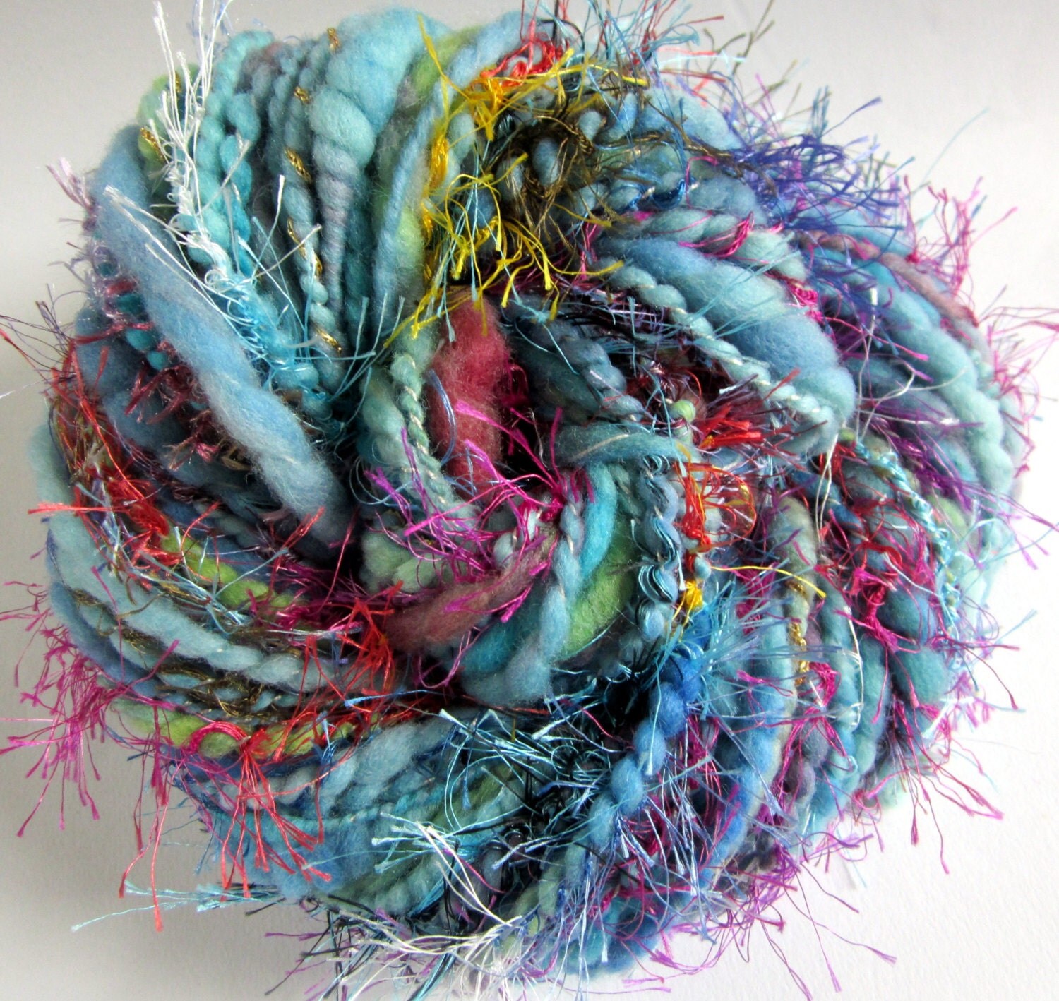 A crazy handspun textured merino novelty yarn chunky knitting
