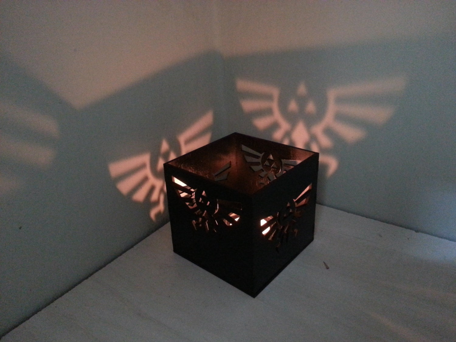 Zelda Triforce lantern