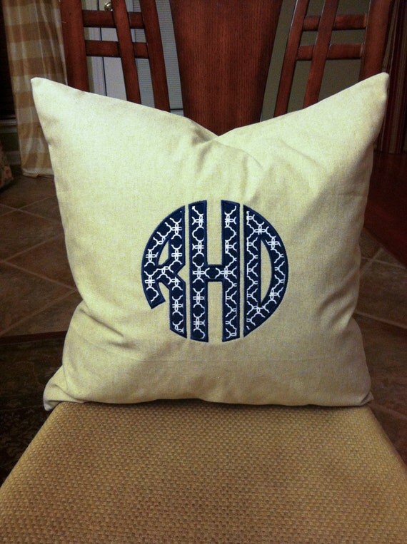 Items similar to Pillow/Circle Monogram Applique Pillow Cover on Etsy