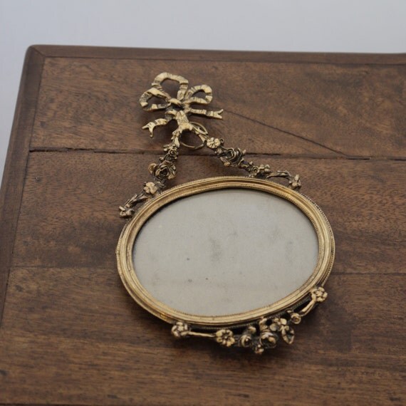 1940s Gold Oval Picture Frame With Floral by West23rdStVintage