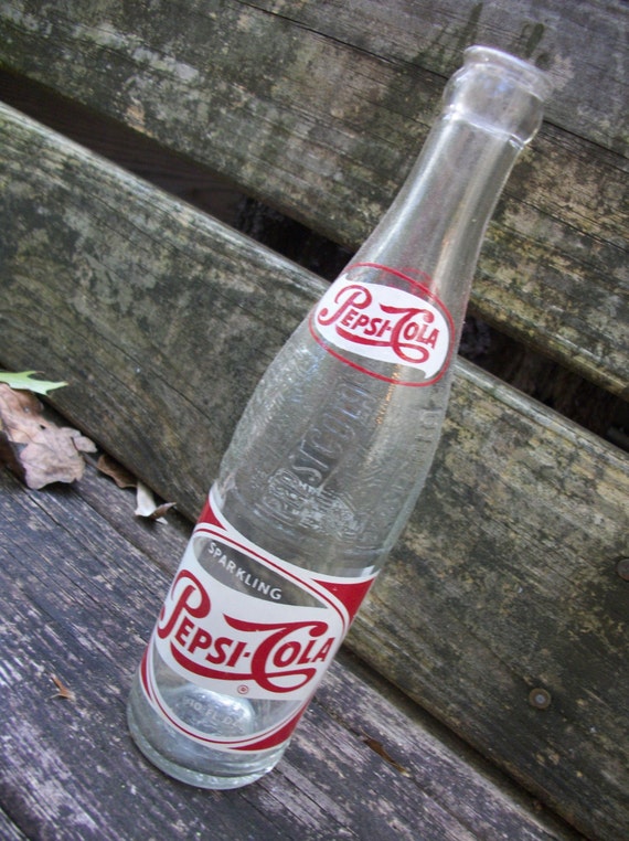 Vintage Circa 1960s Sparkling Pepsi Cola Soda Bottle 10FL. OZ