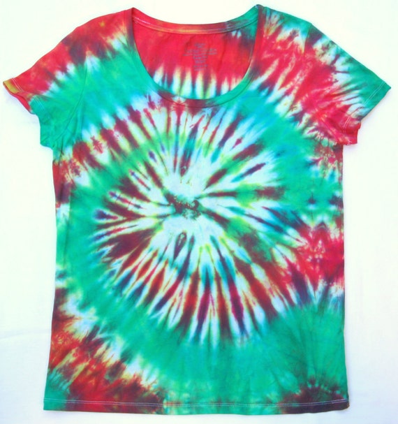 Tie Dye Shirt Red and Green Spiral Design Womens Size Large