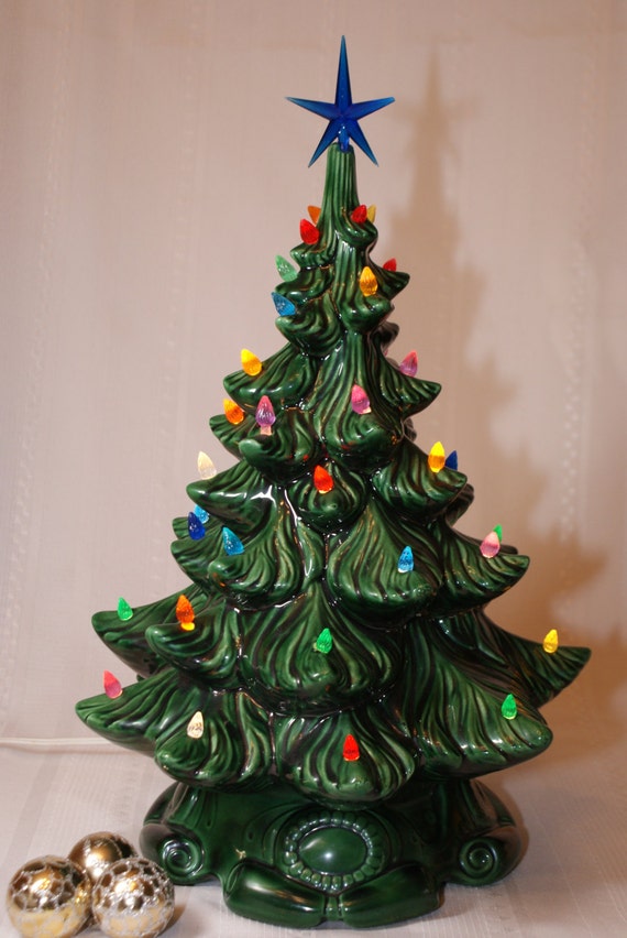 Vintage Atlantic Mold Ceramic Lighted Christmas Tree