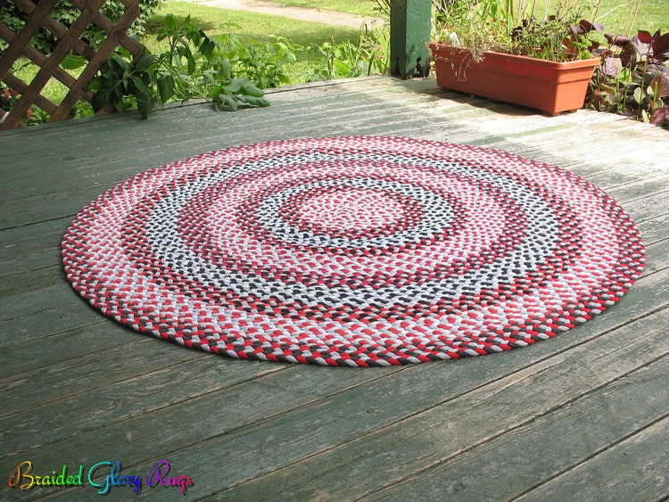 Braided Rug made from Recycled T Shirts Shades by BraidedGloryRugs