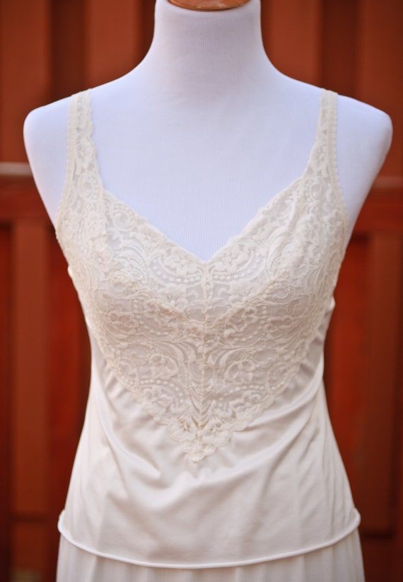 VIntage Vanity Fair Lace Cream Camisole/34/Made in by VNTGlife