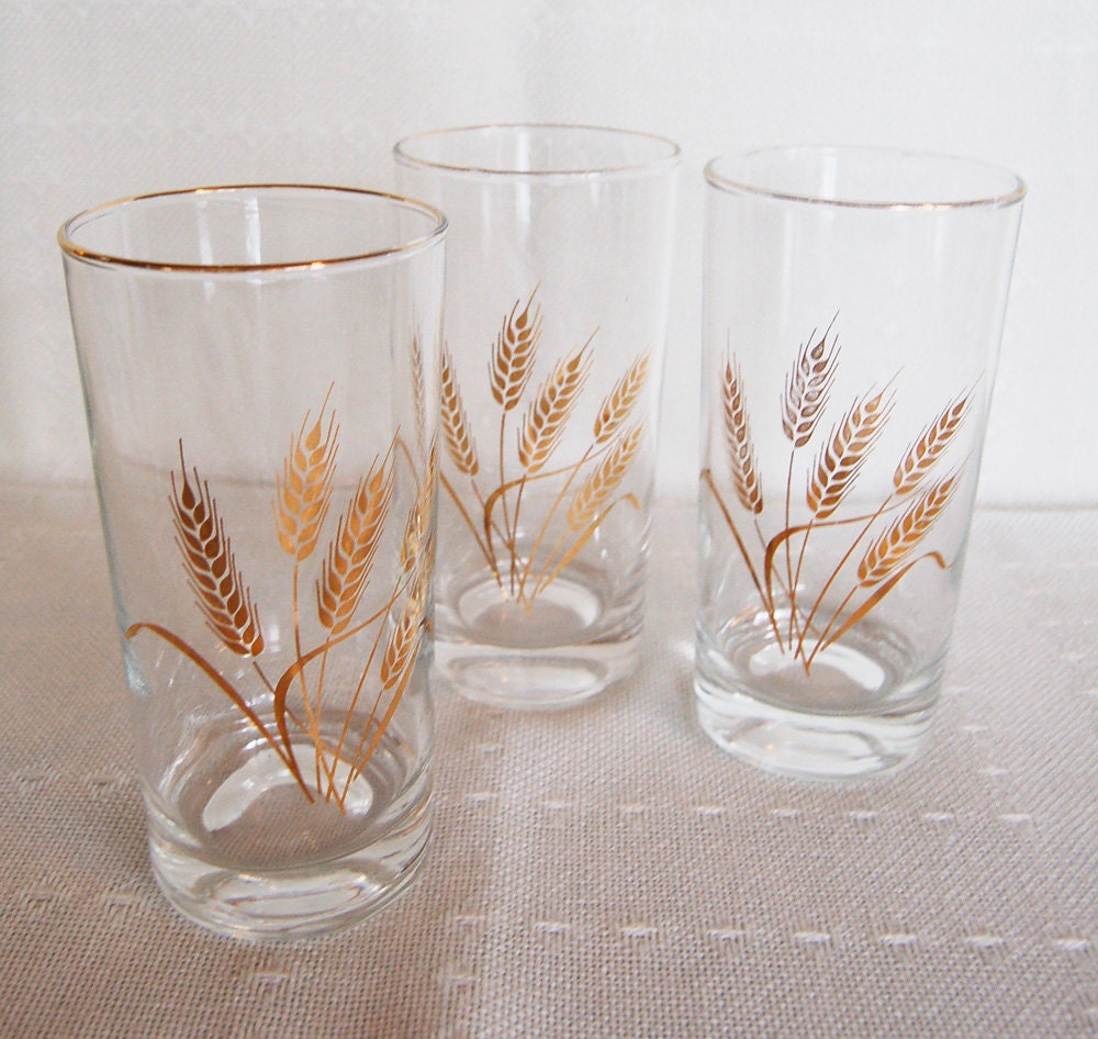 Vintage Gold Wheat Pattern Small Juice Glasses Gold Rim Libbey Beverage