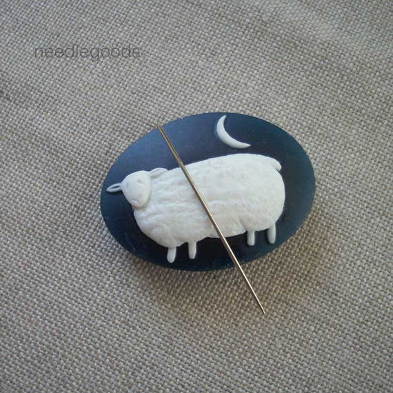 SHEEP needle minder magnetized needle holder