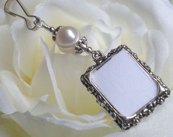 Wedding bouquet photo charm with Freshwater pearl. DIY photo. Pearl wedding charm. Memorial photo charm - 1 or 2 sided. Bridal shower gift.