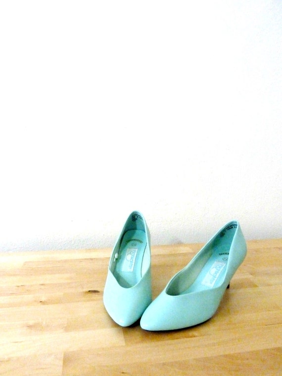 Mint Green Kitten Heels ~ Green Sandals