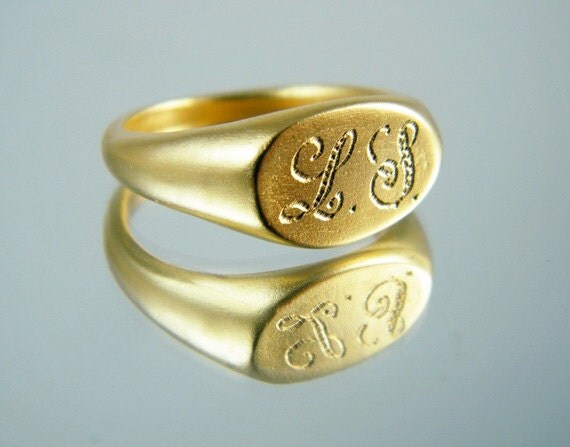 Monogram signet ring Gold signet ring personalized ring
