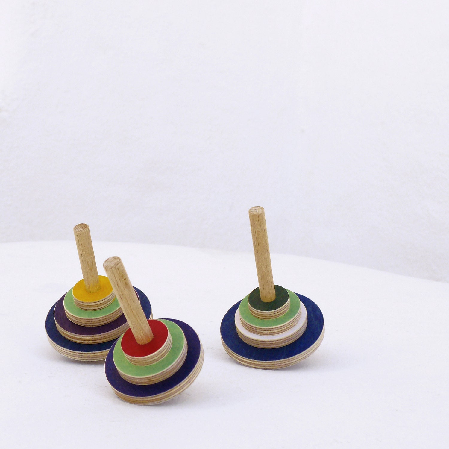 Set of 3 wooden spinning tops design wooden toy for kids