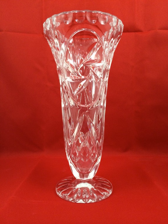 Lead crystal vase crystal tulip vase Valentine vase by DotnBettys