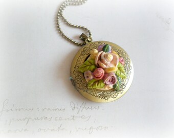 The Golden Locket by Primula Bond