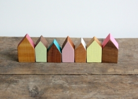 Miniature Wooden House, Hand Painted Wood House, Small Wooden House, Modern Wood Decor, Decorative Little Wooden Beach House