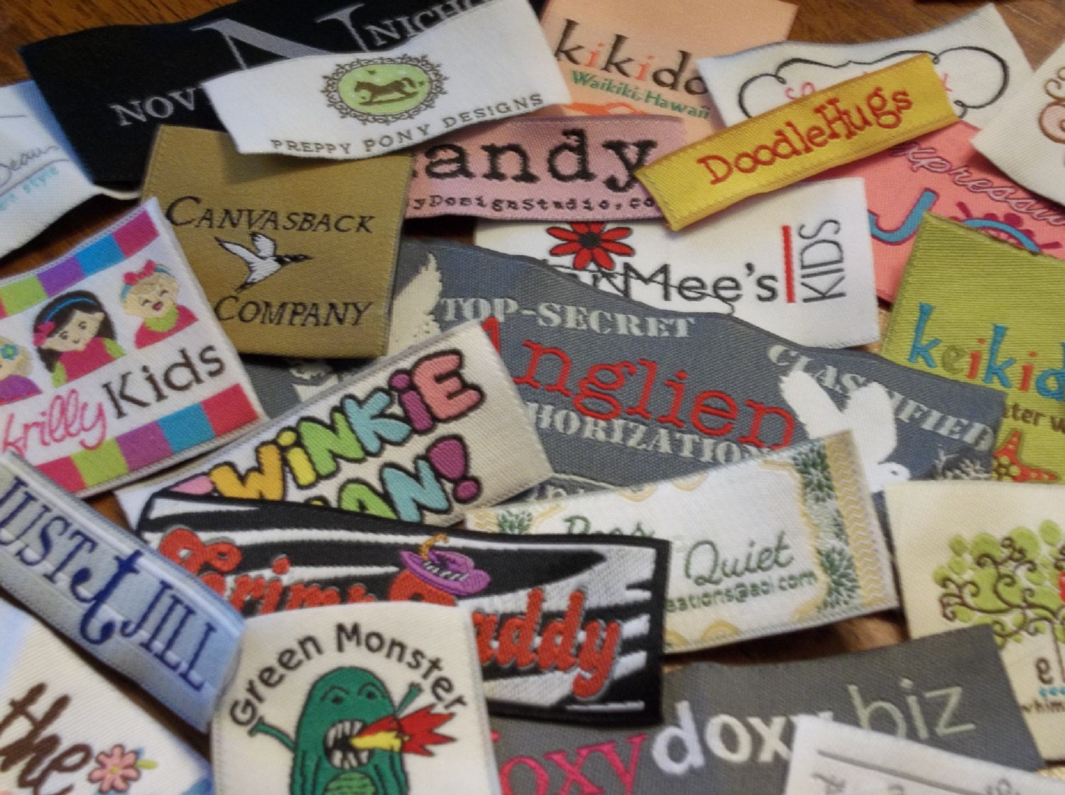 100 Custom Woven Labels YOUR OWN ARTWORK Up to 8 Colors