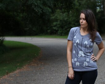 The Headhunter - womens tshirt / t shirt women - white and gray - bow and arrow print on gray - for her / for women - CLOSEOUT