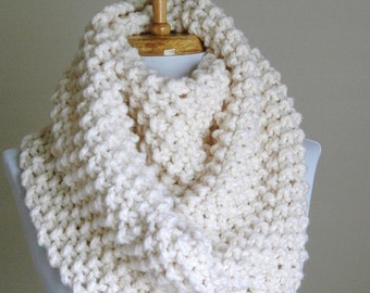 Chunky Scarf, Circle Scarf, Infinity Scarf, Knit Scarf, Women's Scarf, Winter Scarf, Hand Knitted Scarf, Winter White Scarf, Original Design